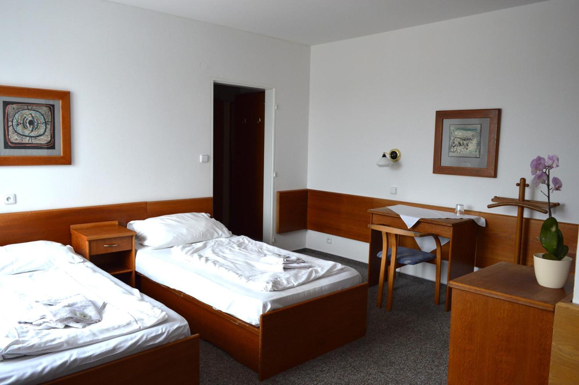 Hotel Peliny Chocen Exteriér fotografie